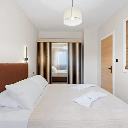 Papanikolis Apts 2 아파트 니드리