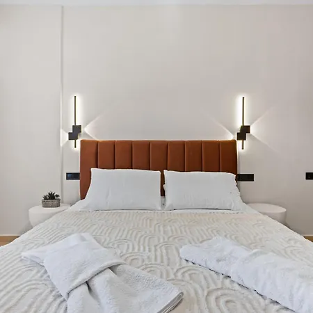 Papanikolis Apts 2 니드리