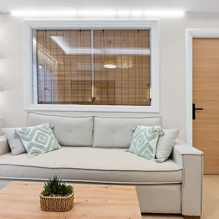 아파트 Papanikolis Apts 2 *